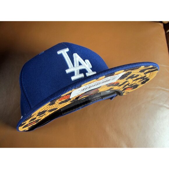 Los Angeles Dodgers Atmos Leopard Cheetah New Era 59FIFTY 5950 Fitted Cap sz 8 - Picture 1 of 7